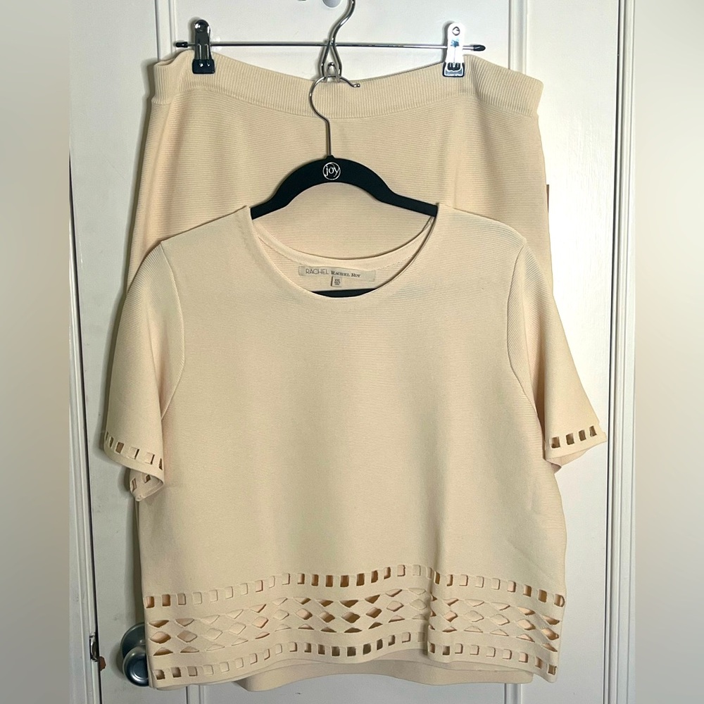 NWT - Rachel Roy Cream Skirt Set - Size XXL This is a rare find and a true 💎!